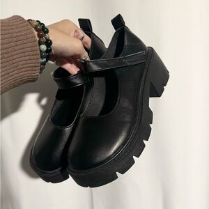 SOLD womans mary jane shoes